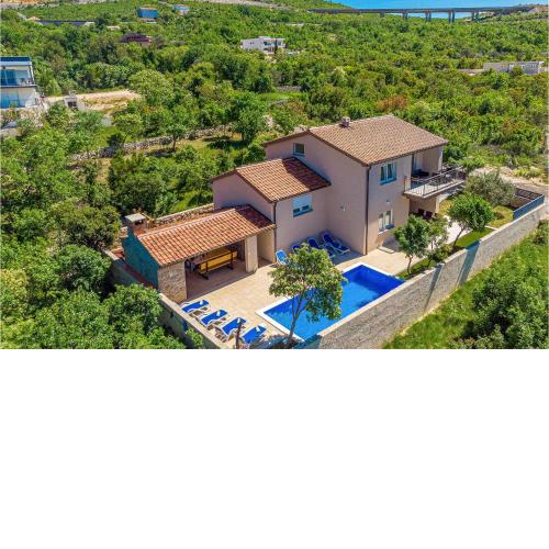 Awesome Home In Rovanjska With 4 Bedrooms, Private Swimming Pool And Outdoor Swimming Pool