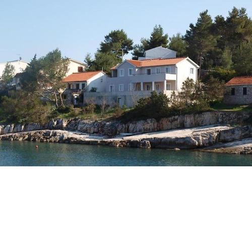 Basina Beach Apartment