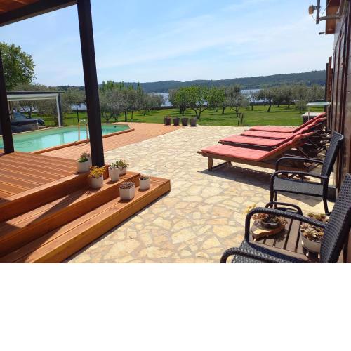 Beach house BETA with pool, jacuzzi, playground & bbq in an olive grove with a beach, Pomer - Istria