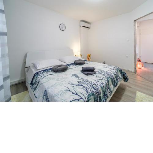 Beautiful apartment for 4 person near center