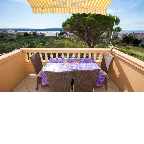 Beautiful apartment in Barbat with 2 Bedrooms and WiFi