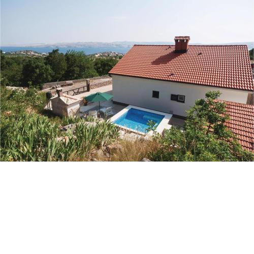 Beautiful apartment in Cesarica with 1 Bedrooms and Outdoor swimming pool