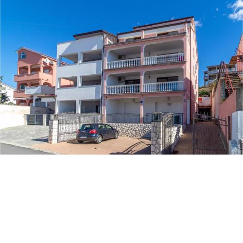 Beautiful apartment in Crikvenica with 2 Bedrooms