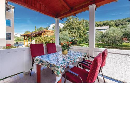 Beautiful apartment in Kampor with 2 Bedrooms and WiFi