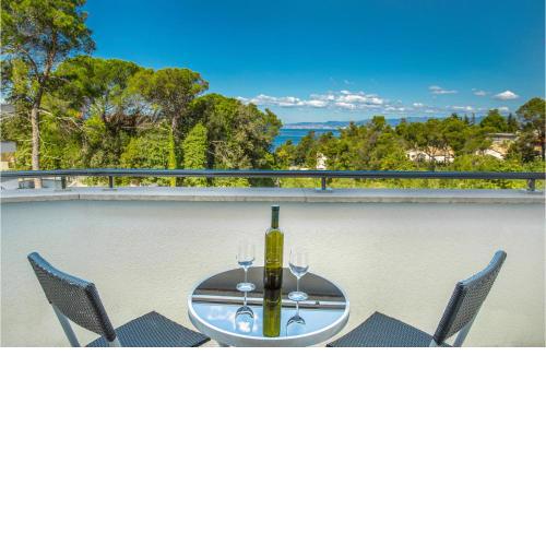 Beautiful apartment in Malinska with 1 Bedrooms and WiFi