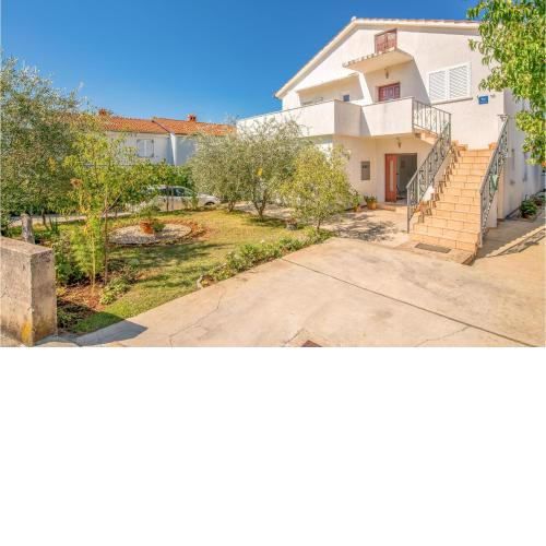 Beautiful apartment in Malinska with 2 Bedrooms and WiFi