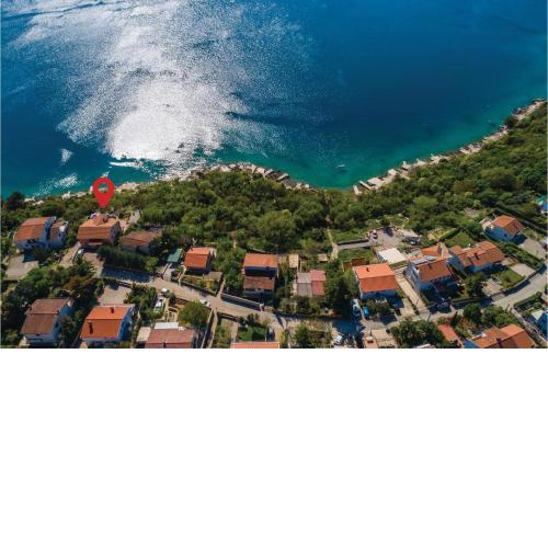 Beautiful apartment in Malinska with 3 Bedrooms and WiFi