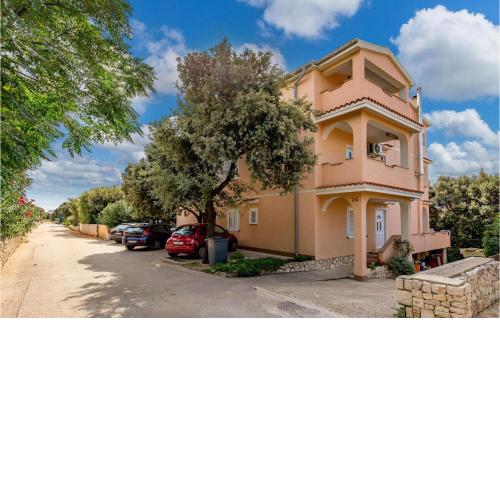 Beautiful apartment in Mandre with 1 Bedrooms and WiFi