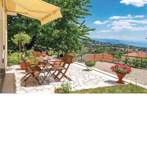 Beautiful apartment in Matulji with 3 Bedrooms and WiFi