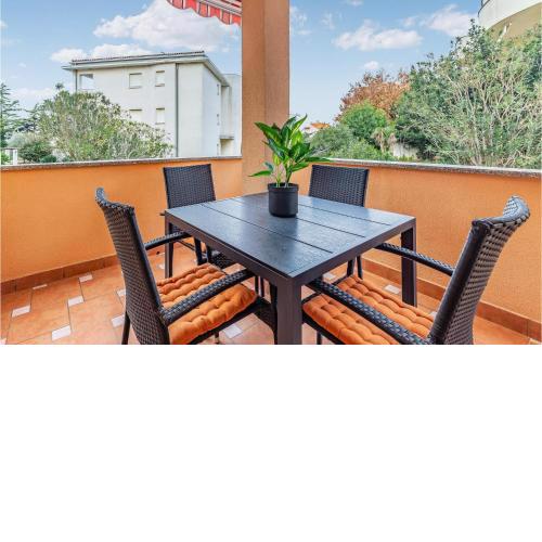 Beautiful apartment in Medulin with 2 Bedrooms and WiFi