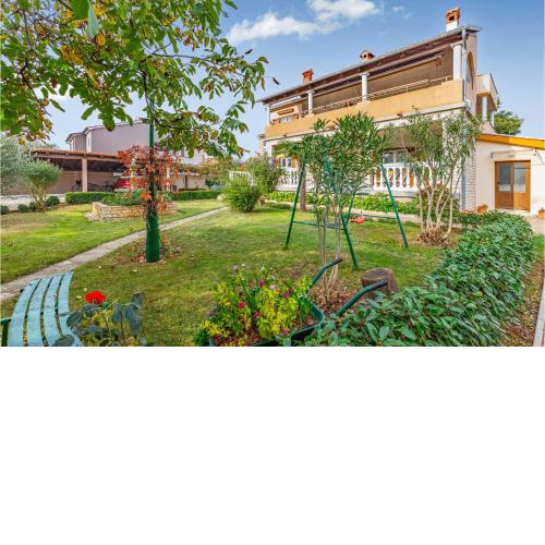 Beautiful apartment in Medulin with WiFi