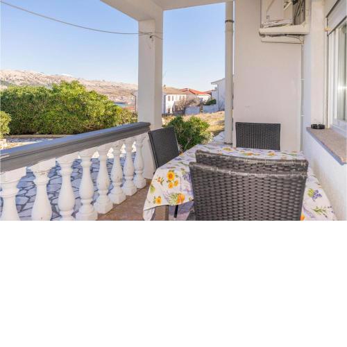 Beautiful apartment in Pag with 1 Bedrooms and WiFi
