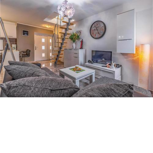 Beautiful apartment in Pula with 2 Bedrooms and WiFi
