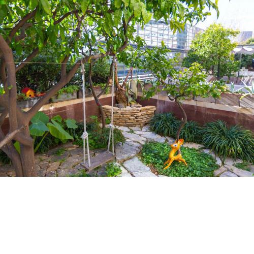 Beautiful appartment with garden and terrace