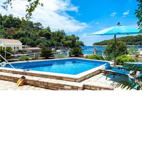 Beautiful home in Blato with 7 Bedrooms, WiFi and Outdoor swimming pool