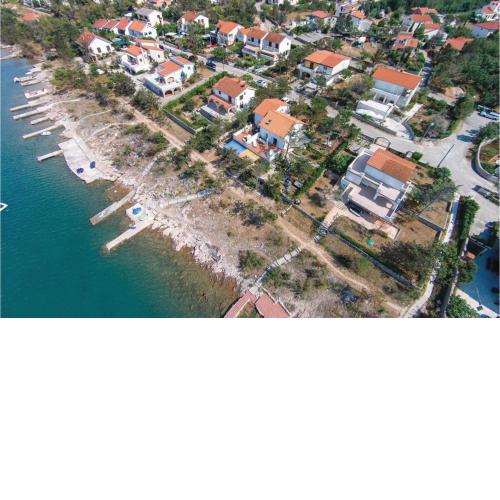 Beautiful home in Klimno with 3 Bedrooms and WiFi