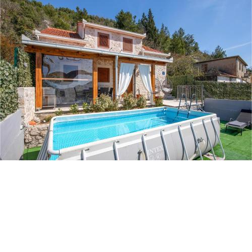 Beautiful home in Mliniste with 1 Bedrooms