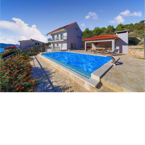 Beautiful Home In Seget Vranjica With Jacuzzi, Wifi And Outdoor Swimming Pool