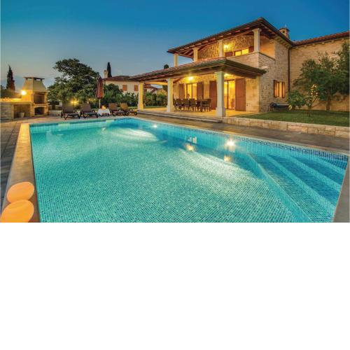 Beautiful home in Turcic with 4 Bedrooms, WiFi and Outdoor swimming pool