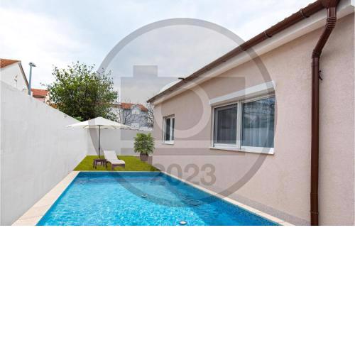 Beautiful home in Vodice with Outdoor swimming pool, 3 Bedrooms and WiFi