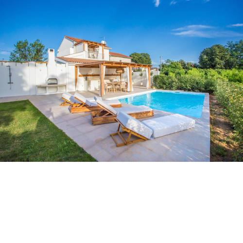 Beautiful Villa San Biagio Star & San Biagio Heart
