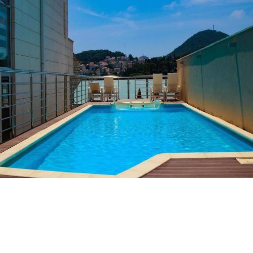 Berkeley Hotel & Day Spa