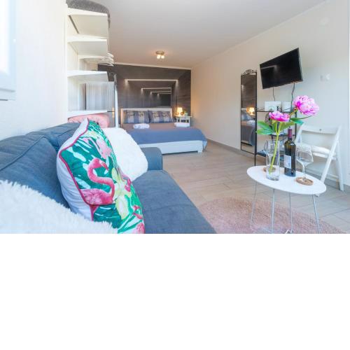 Brand New Studio With Terrace & Parking