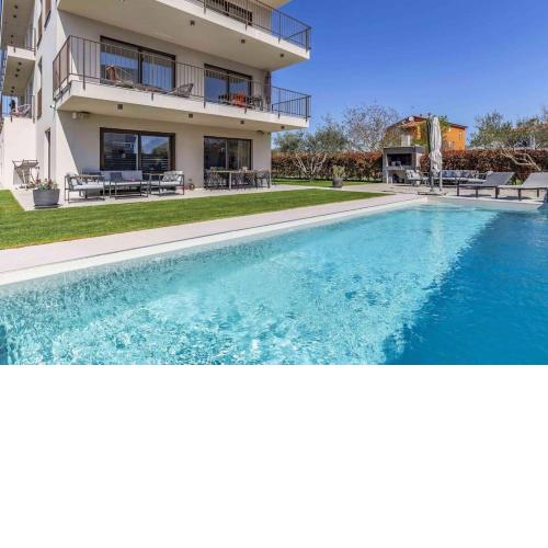 Caci - Apartments mit Pool