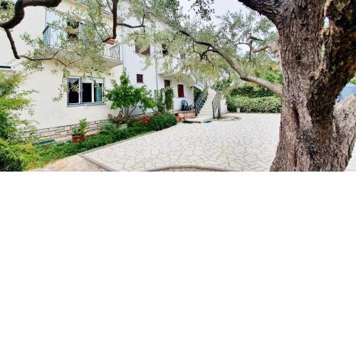 CECILLIA Mare Apartments