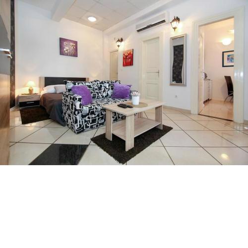 Center Magnifique apartment, OLD TOWN