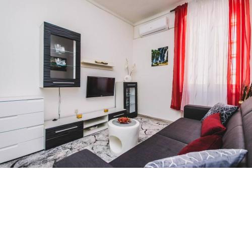 Center stylish apt Darling for 4, OLD TOWN