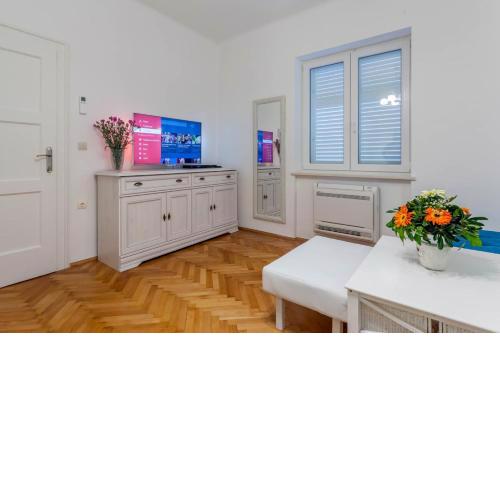 Classy apartment in the center of Split new
