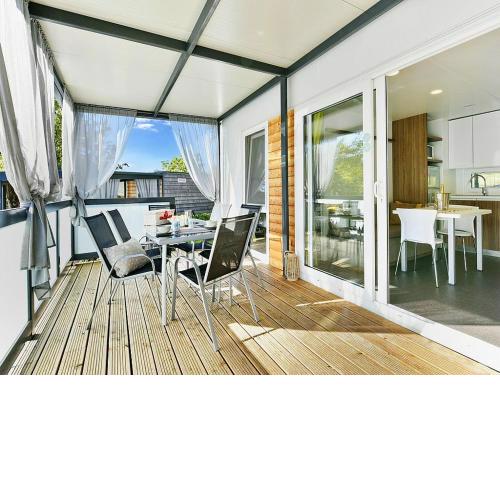 Comfort 2 Bedrooms Mobile Home with Terrace