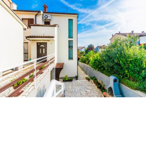 Comfortable apartment PUH with built barbecue in Pula