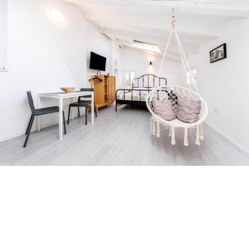 Cozy Garzoto Studios