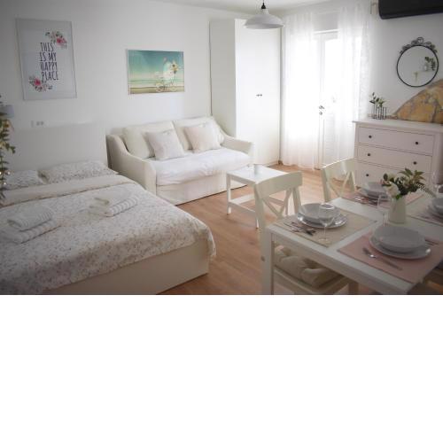 Cozy & Retro Studio Apartman