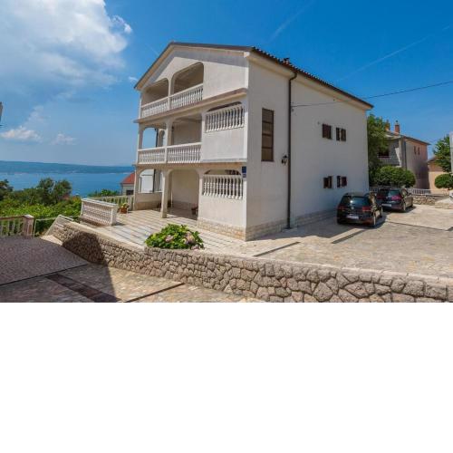 Crikvenica Three-Bedroom Apartment 1