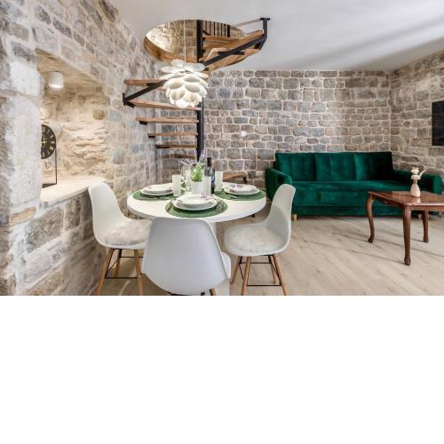 D & D Luxury Apartment