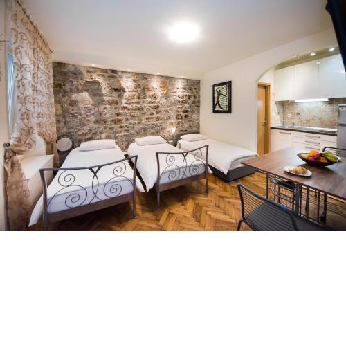 Diocletians Heart Apartment