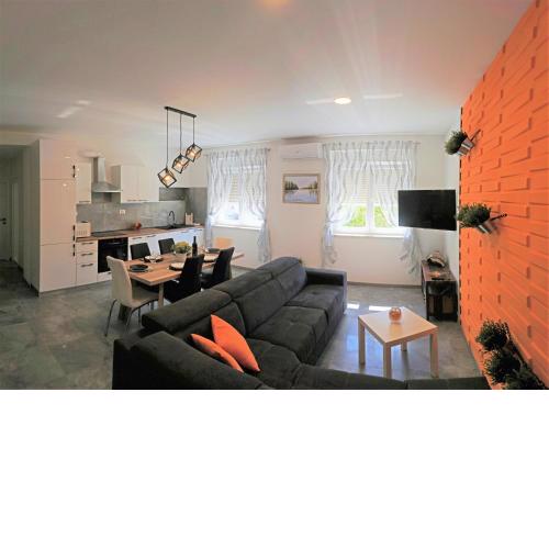 Downtown & Beach Apartment Central