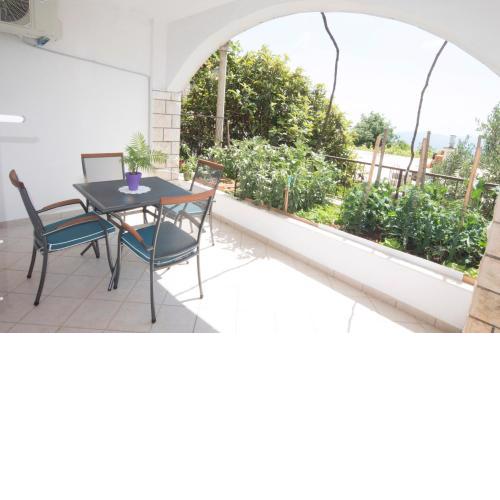 Ema Sun Apartment