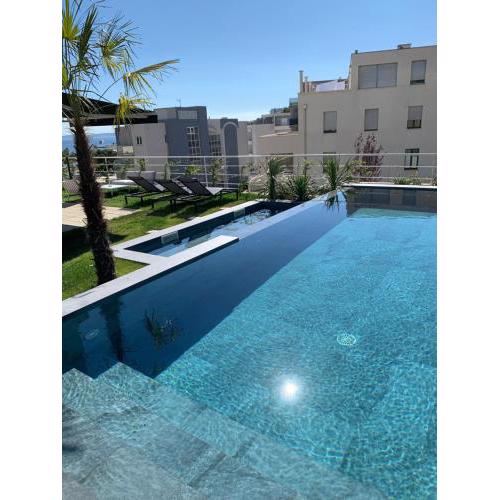 Enjoyer - ONLY YOUR POOL & TERRACE near the beach