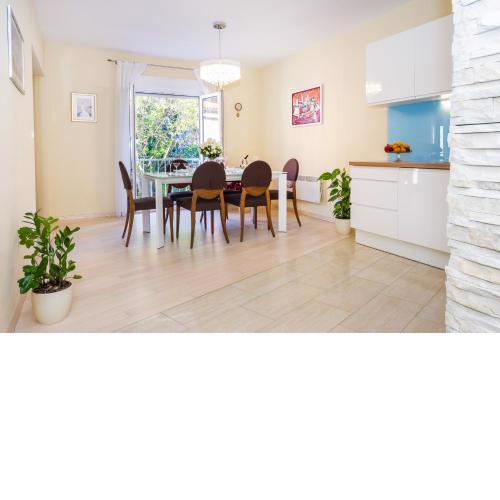 Exclusive Center Apartments