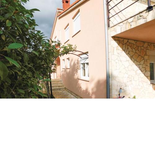 Family friendly apartments with a swimming pool Pula - 15306