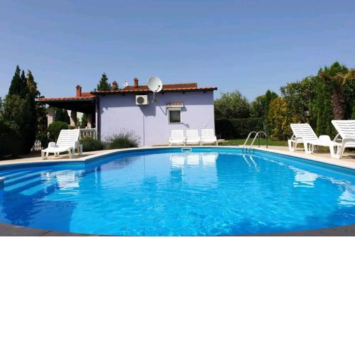 Family friendly apartments with a swimming pool Valtura, Pula - 15450