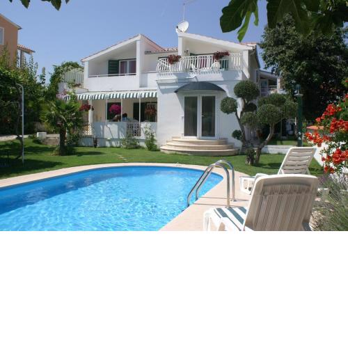 Family friendly apartments with a swimming pool Vodice - 4235