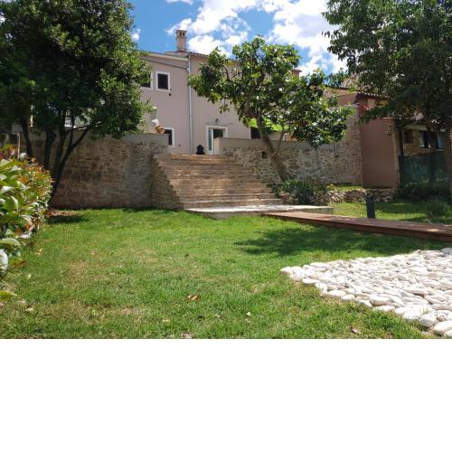 Family friendly house with a swimming pool Pula - 11774