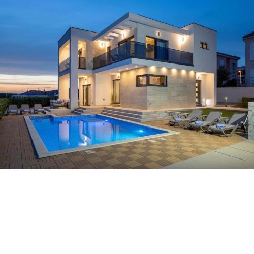 Ferienhaus mit Privatpool für 8 Personen ca 165 m in Vodice-Srima, Dalmatien Norddalmatien