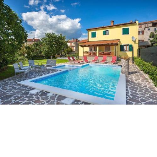 Ferienhaus mit Privatpool für 8 Personen ca 170 m in Medulin, Istrien Südküste von Istrien