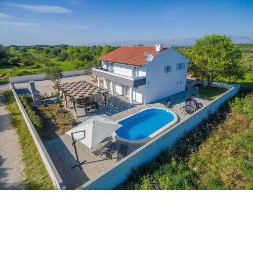 Four bedroom holiday home Horizon - AE1452